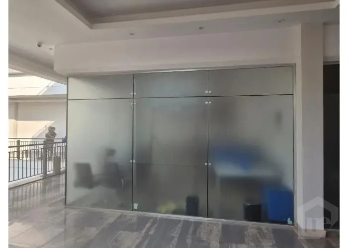 للايجار مكتب 55م مفروش علي شارع ال90 الجنوبي