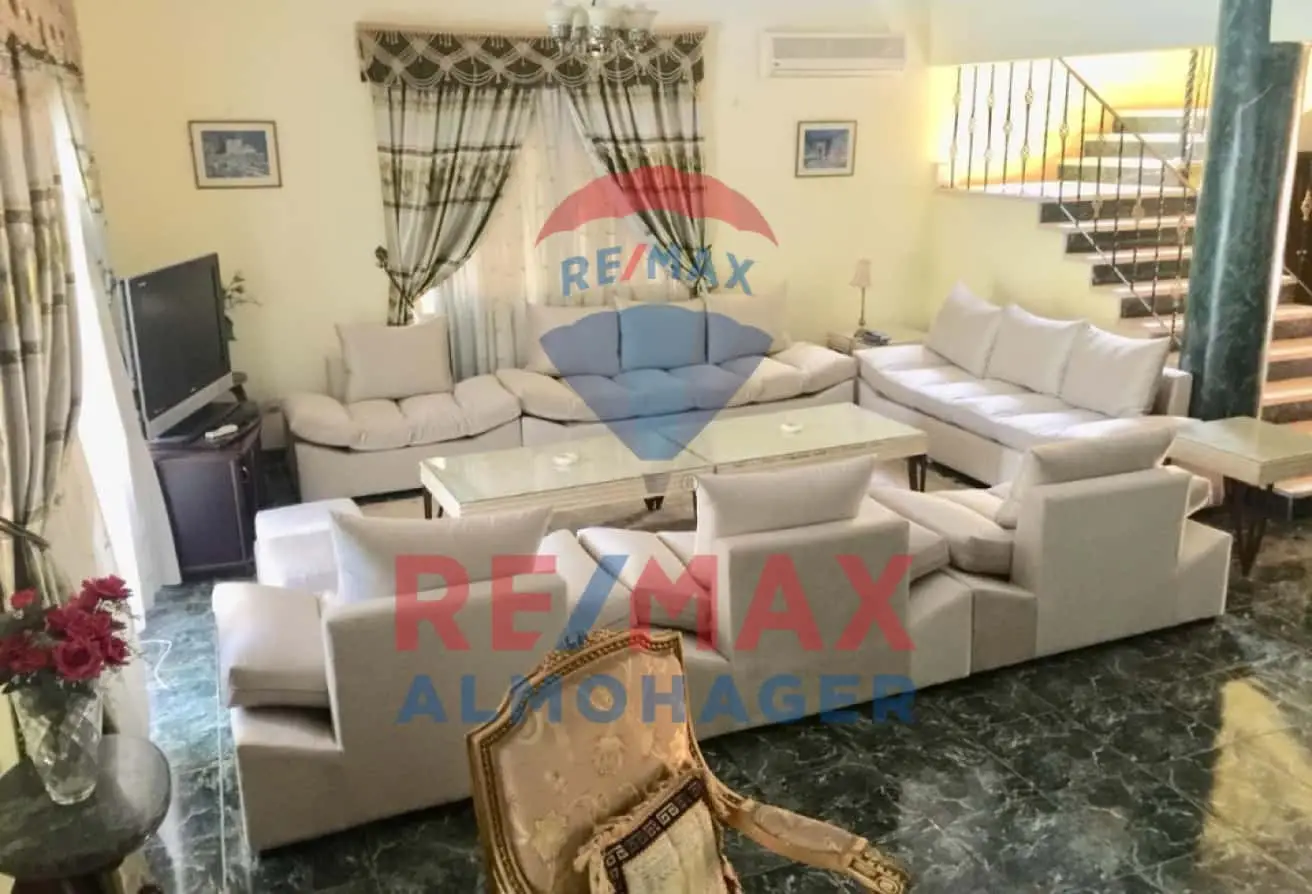 For Rent ,Luxury Villa in Darah Gardens Compound - 6 October City  ,Fully Furnished Near to Shooting Club and Mall of Arabia, Privet Pool Overlooking Green Park