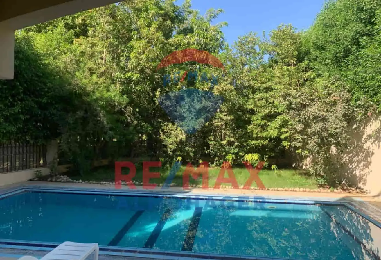 For Rent ,Luxury Villa in Darah Gardens Compound - 6 October City  ,Fully Furnished Near to Shooting Club and Mall of Arabia, Privet Pool Overlooking Green Park