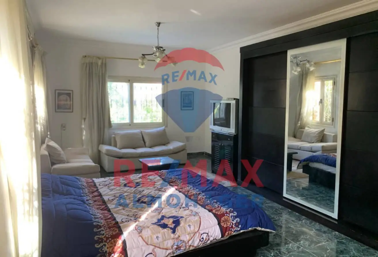 For Rent ,Luxury Villa in Darah Gardens Compound - 6 October City  ,Fully Furnished Near to Shooting Club and Mall of Arabia, Privet Pool Overlooking Green Park