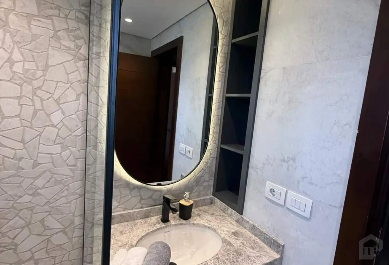 Sophisticated Penthouse for Rent in a Prime City View Location