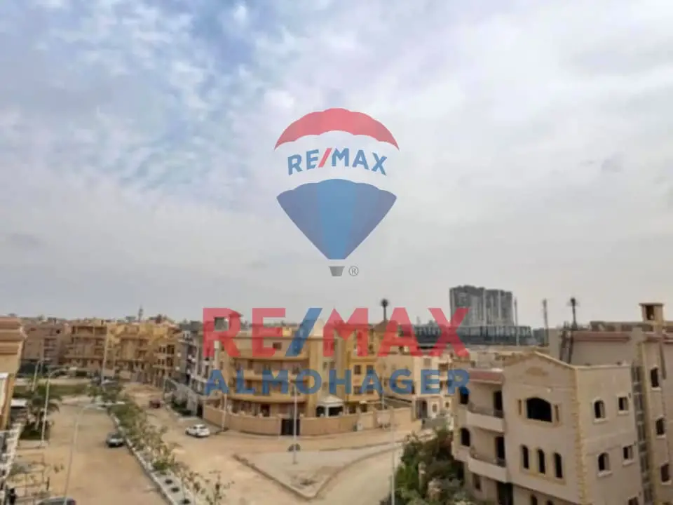 Rental Opportunity! Duplex in Private Villa – 1st Touristic District