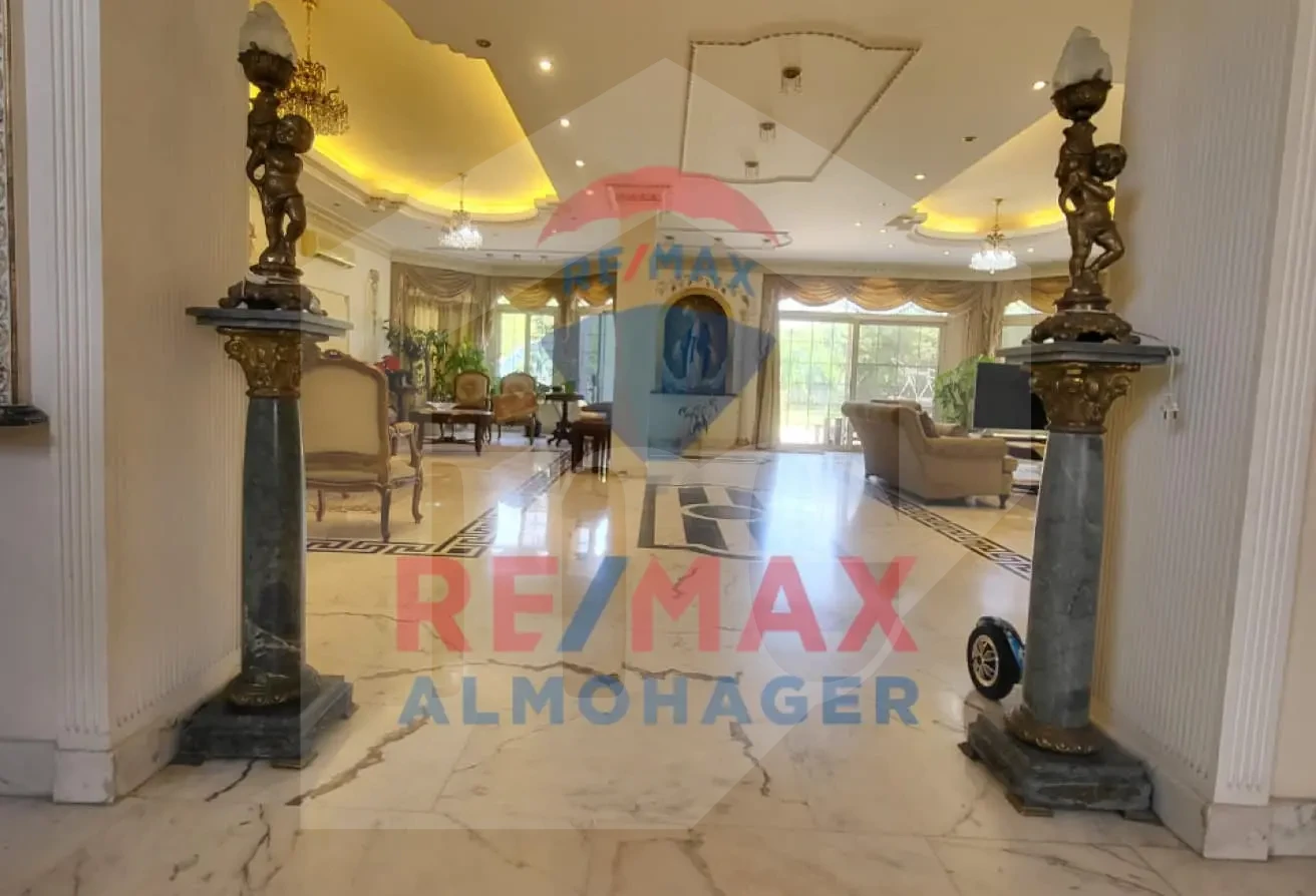 For Rent: Villa in Mena Gardens - Distinguished Location, High-End Finishing