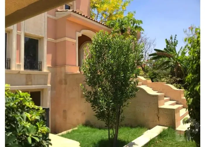 For rent  villa with private pool in Arabella