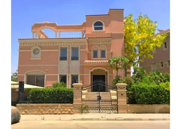 For rent  villa with private pool in Arabella