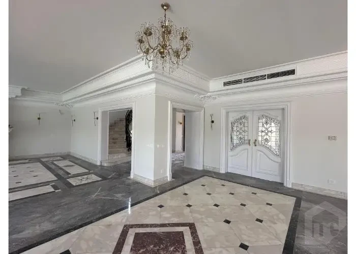 For rent  villa with private pool in Arabella