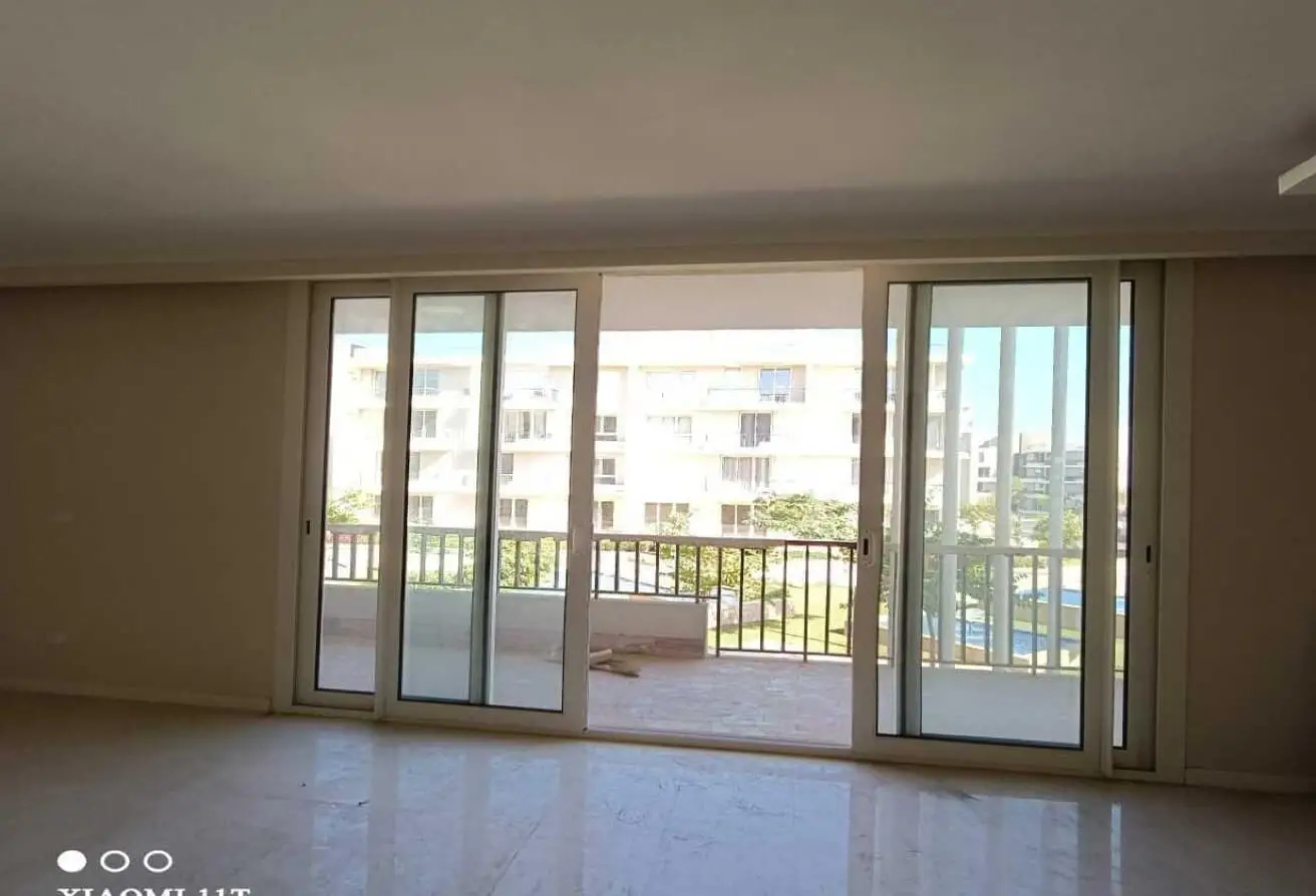 Apartment for Sale in Pyramids Hills – Modern Kitchen Setup