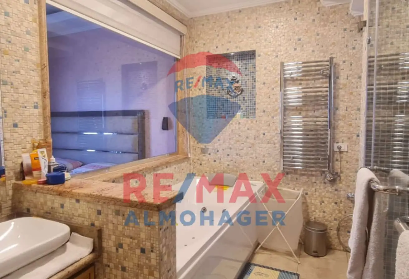 Double View Apartment in The Courtyards – Includes All Kitchen Appliances