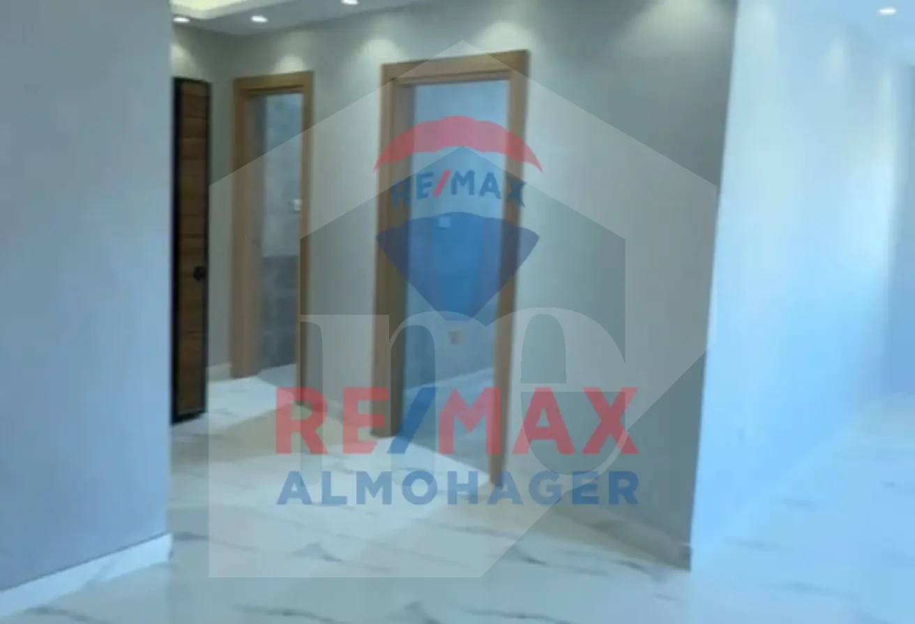 Wonderful Ready-to-Move Apartment - Tiba Gardens, Super Lux Finishing