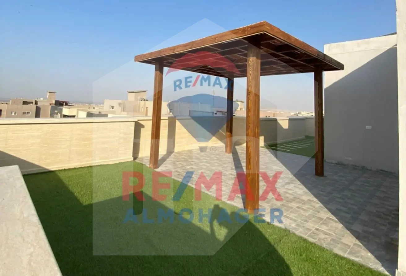 Luxury Apartment with Roof Terrace for Sale - Zayed Regency, Sheikh Zayed
