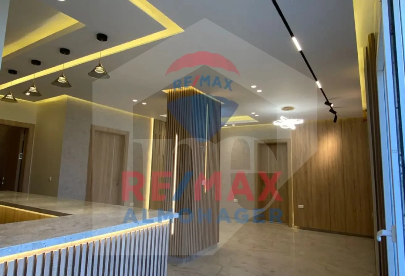 Premium Apartment + Roof for Sale - Wide Terrace - Sheikh Zayed