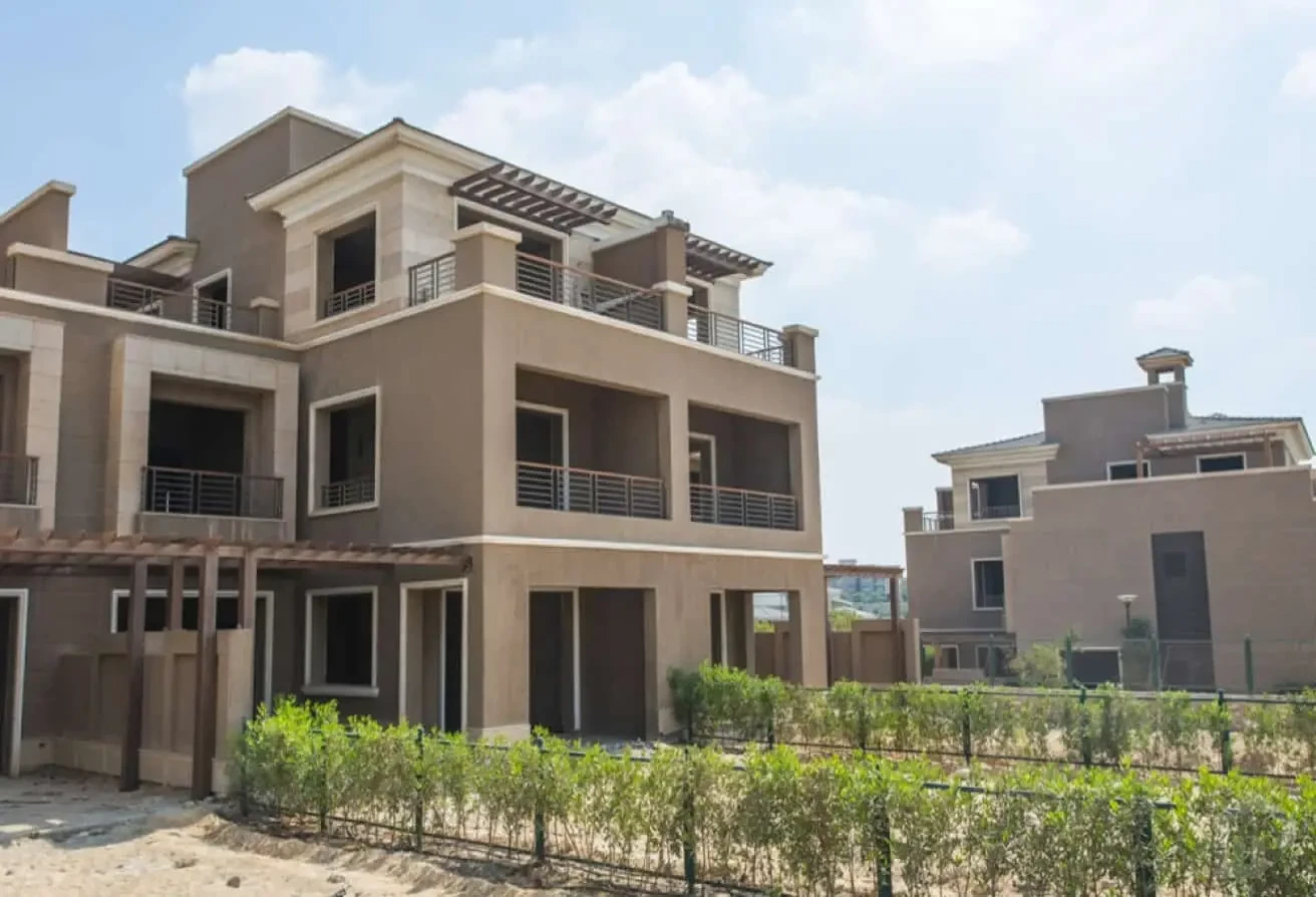Modern Fairway Villa for Sale in District One