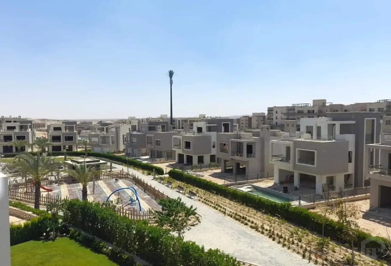 تاون هاوس للبيع في إيفوري هيل – مجتمع راقٍ وخدمات متكاملة