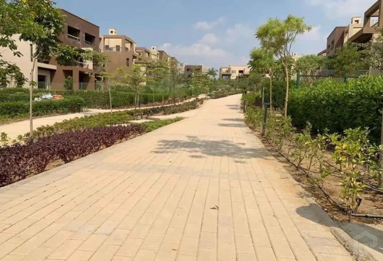 تاون هاوس مميز بإطلالة رائعة للبيع في ويستريدج