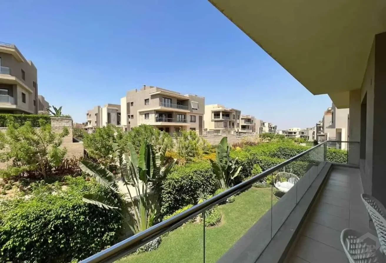 Modern Villa for Sale in Pyramids Heights