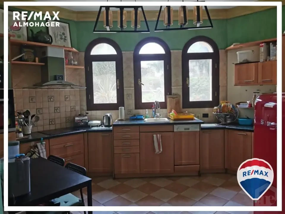 فيلا عصرية مشطبة بالكامل في سيتي فيو – تصميم راقٍ وإطلالات استثنائية على المدينة