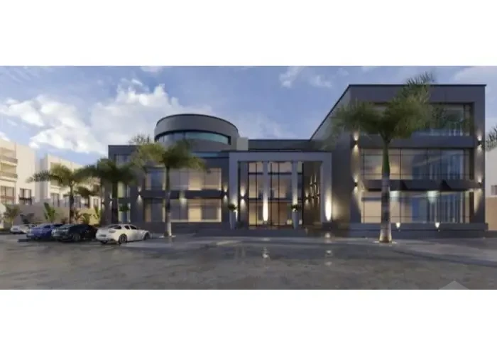 For sale commercial building in the Fifth Settleme