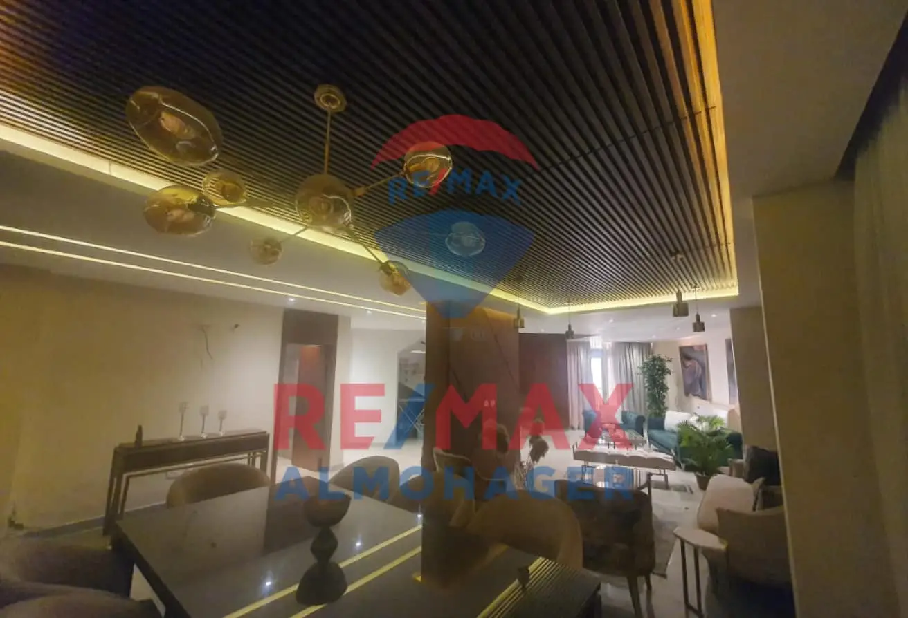 Premium Finished Duplex in Sheikh Zayed – Quiet Area with High Privacy