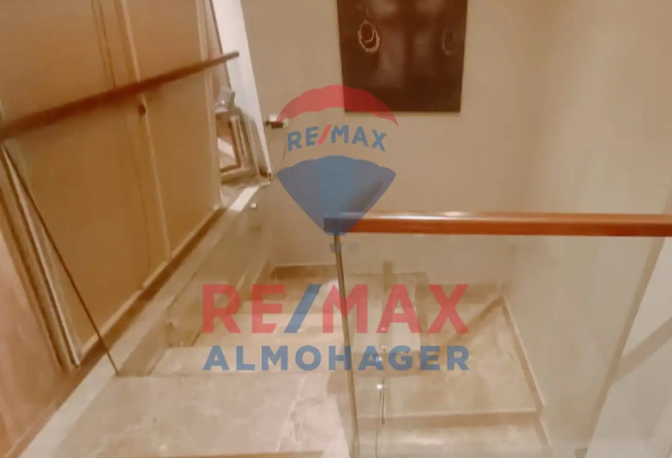 Dream Home in Sheikh Zayed | Duplex with Premium Details & Prime Location