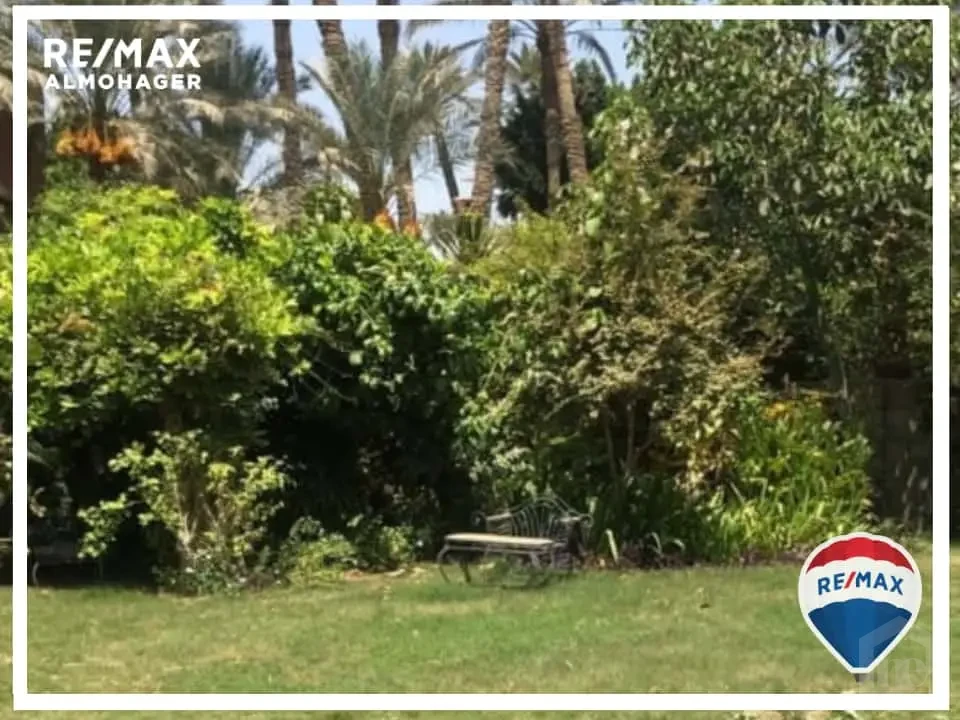 لا تفوت الفرصة – فيلا فاخرة مشطبة بالكامل للبيع في كمبوند جرانا الراقي