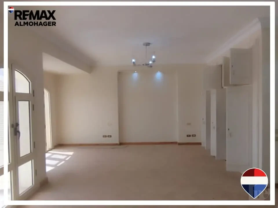 Just Bring Your Bags – Fully Finished Twinhouse for Sale in Green Heights!