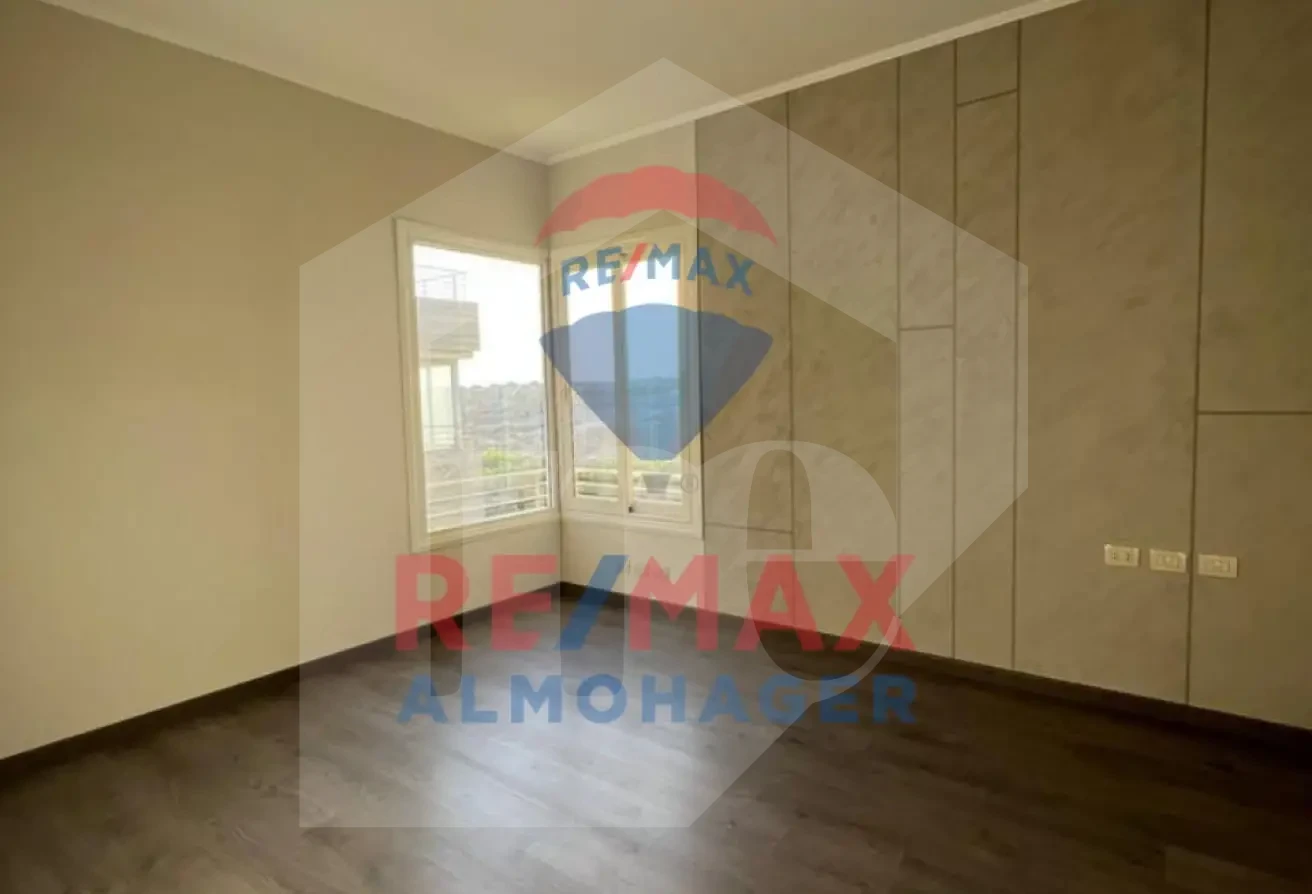 Upper Family House for Sale in The Crown Palm Hills Compound - Lagoons Phase, October 6th