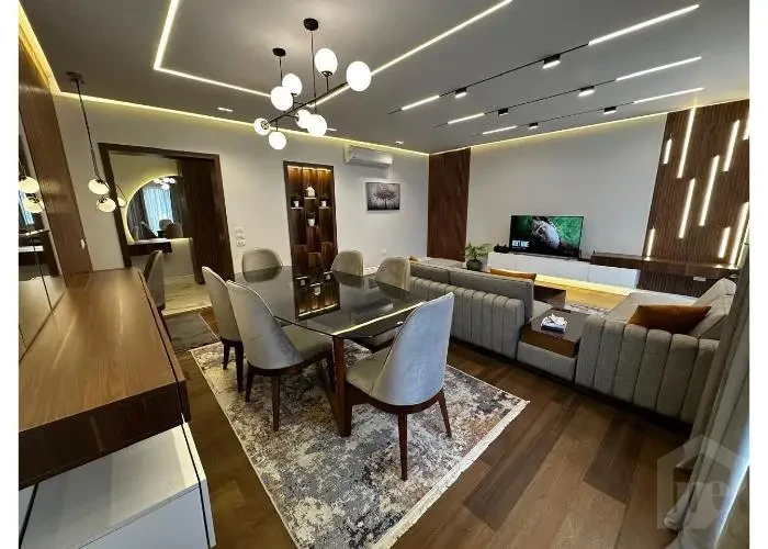 شقه للبيع في ايستاون