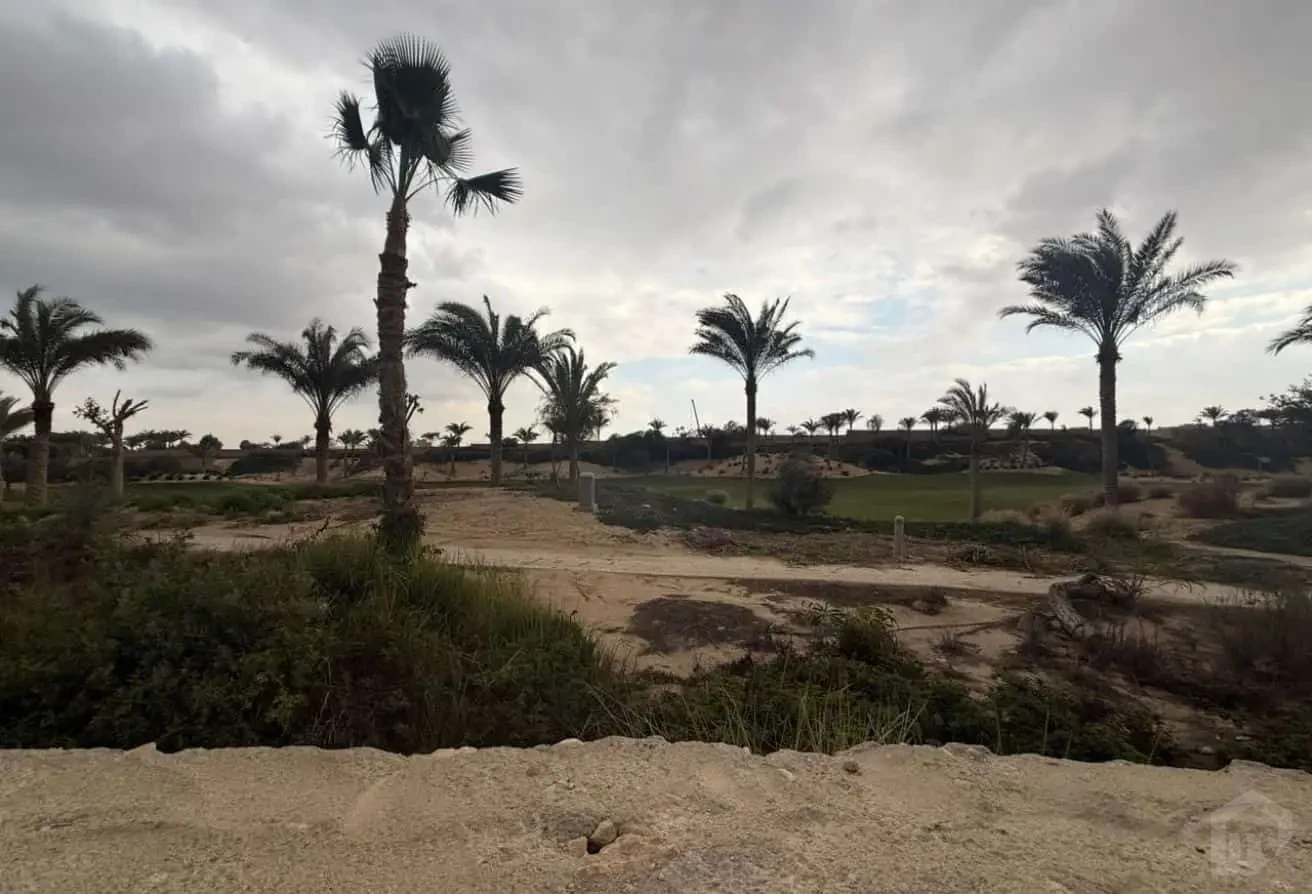 فيلا راقية للبيع في جزيرة كينجزرانج – تصميم فاخر وموقع استثنائي