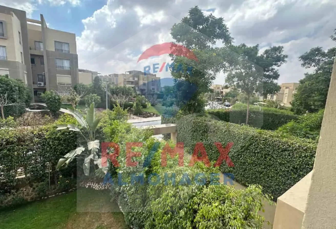 Luxury Penthouse for Sale - Palm Parks, Dual Swan Lake Views