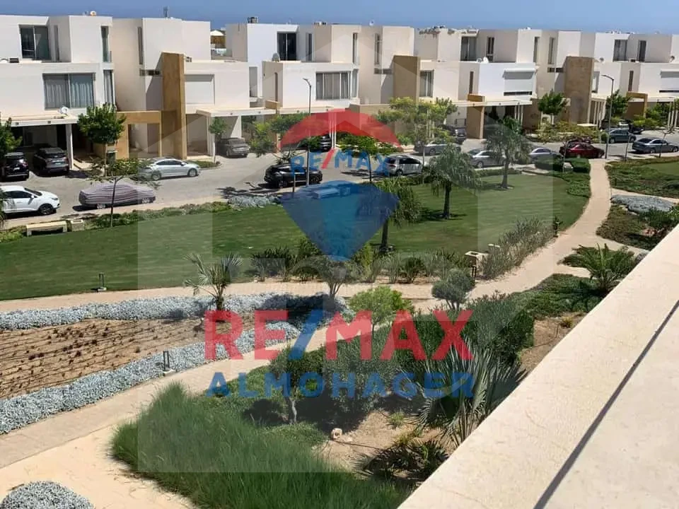 للبيع بنتهاوس أنيق في سيشيل – الساحل الشمالي