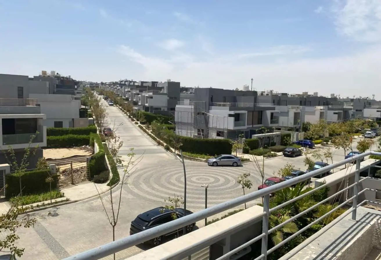 فرصة استثنائية! وحدة كوادرو للبيع جاهزة للاستلام في El Patio Zahraa