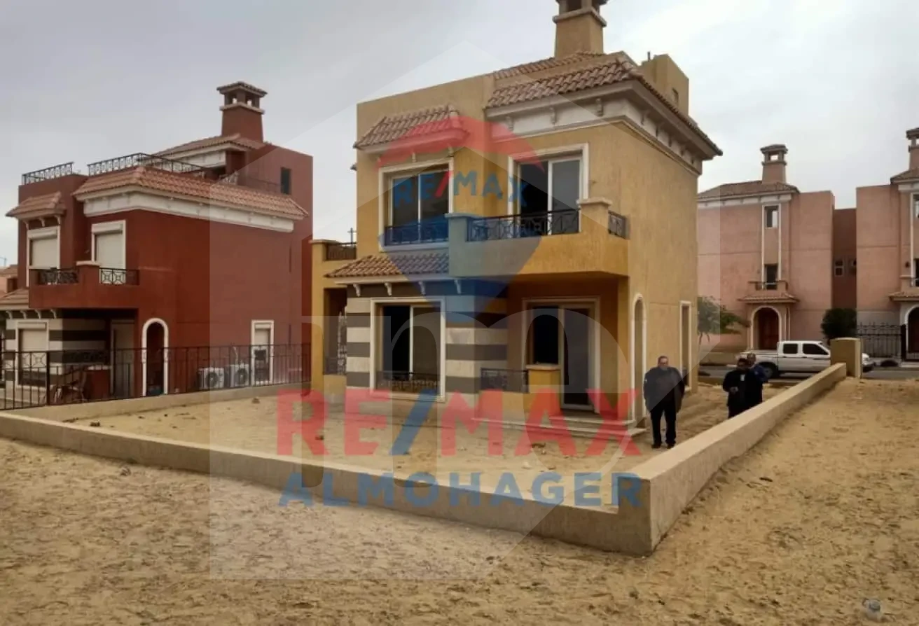 Spacious Family Villa for Sale - Super Diamond Verona, Porto October