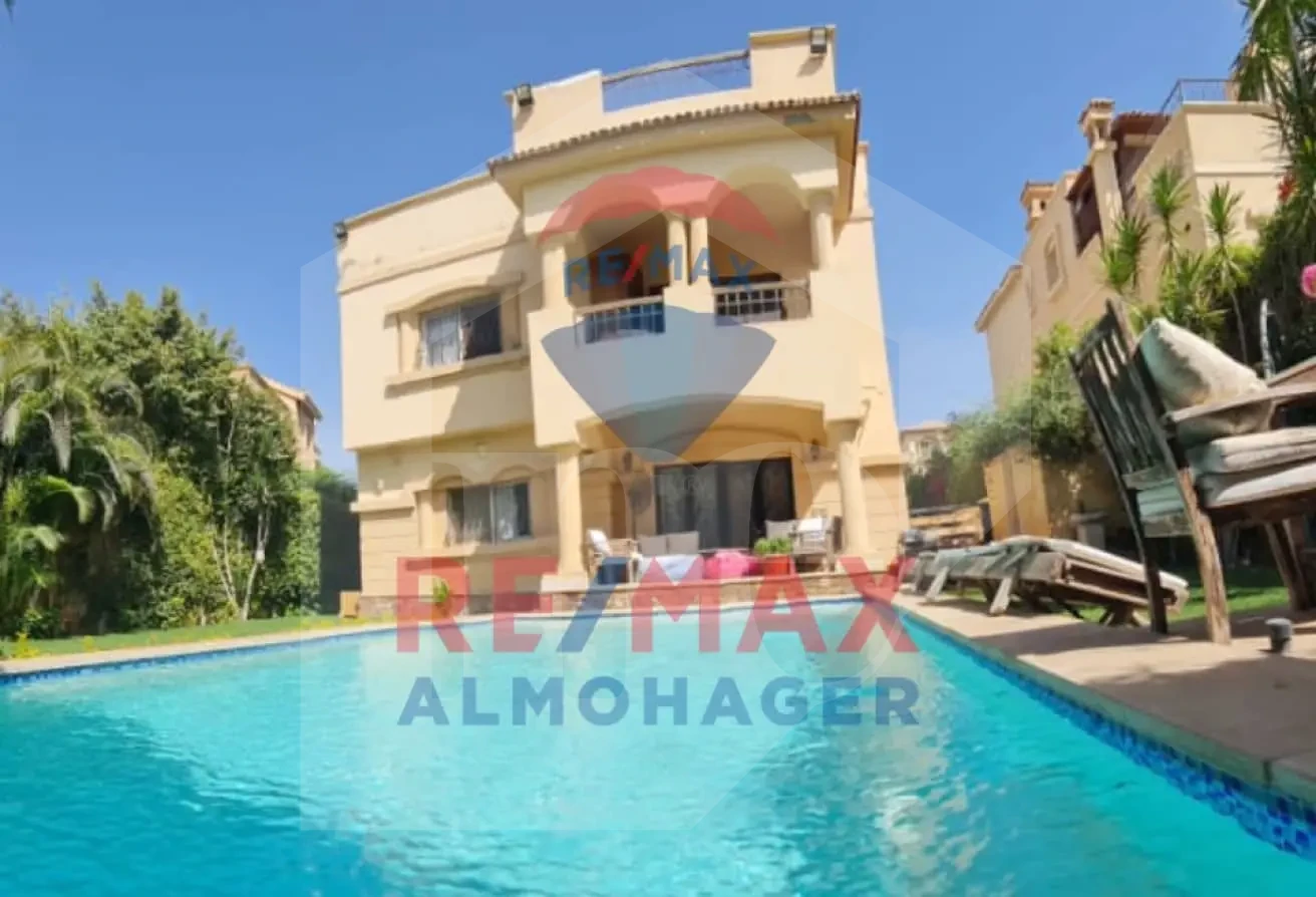 Independent Villa for Sale in Darah Gardens - Pool & Big Garden