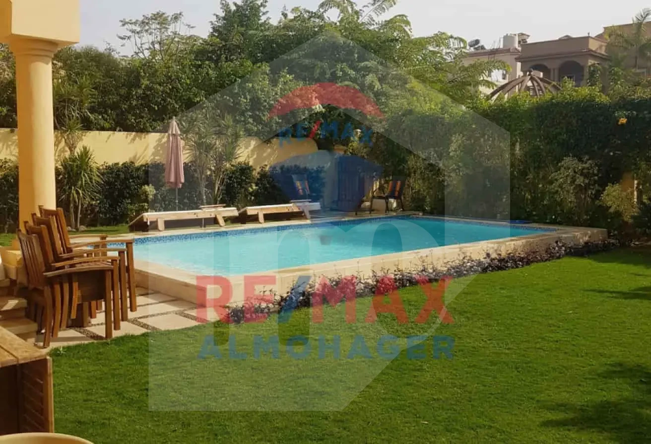 Darah Gardens Independent Villa for Sale: Pool & Spacious Garden