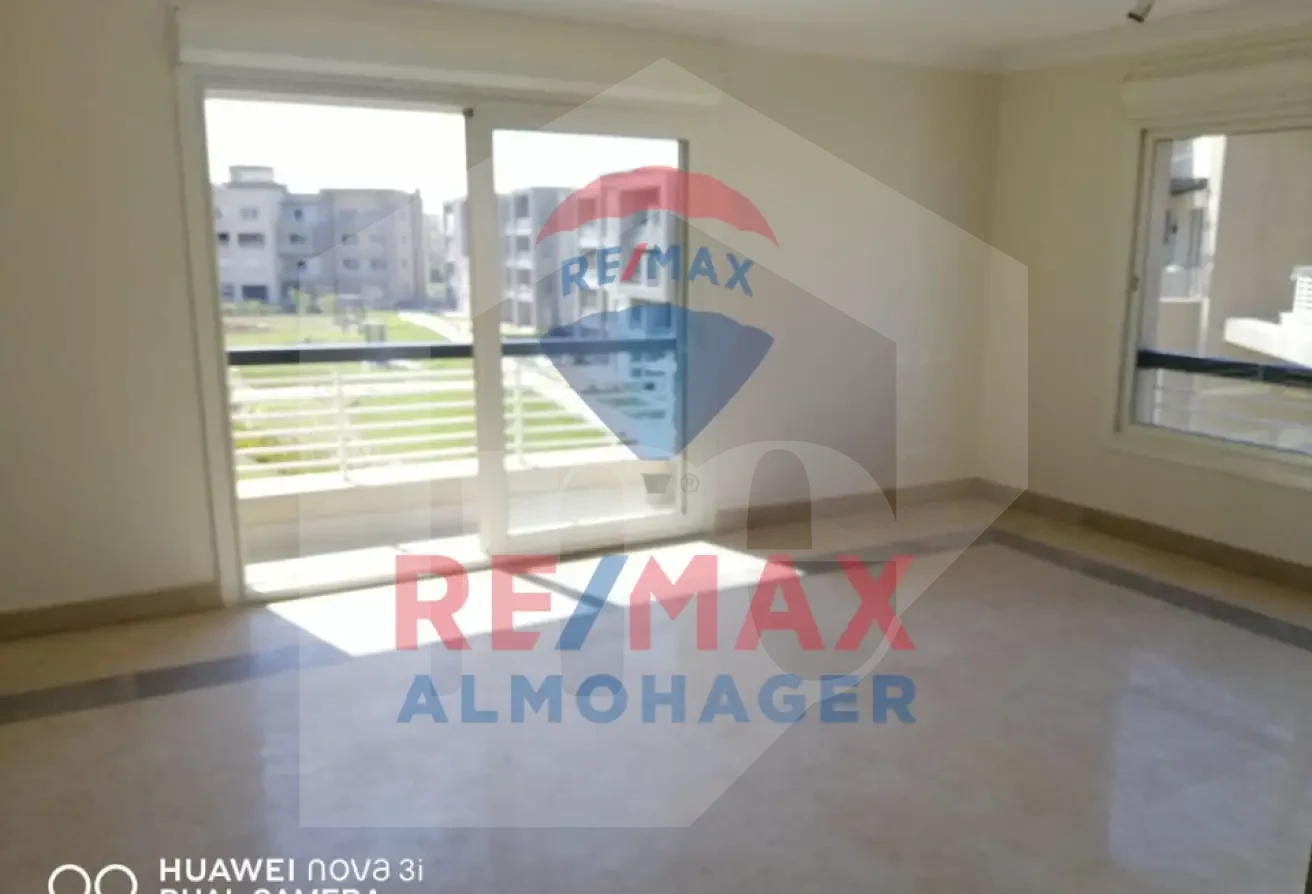 For Sale | Stunning Studio Apartment in Jasper Lake – Move-in Ready