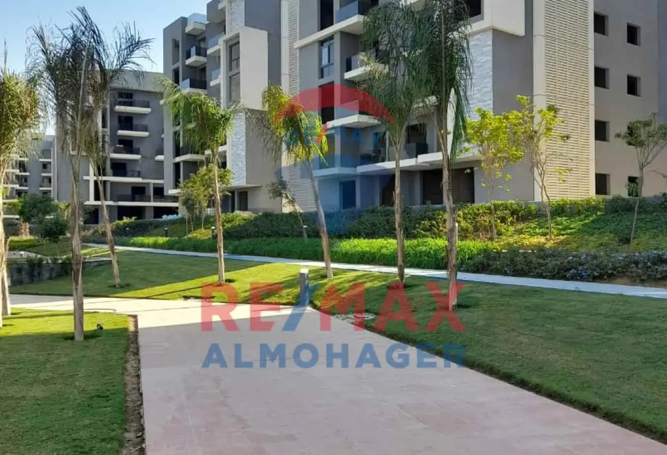 For Sale: Stunning Apartment in Sun Capital – Phase 1, Near Swimming Pools
