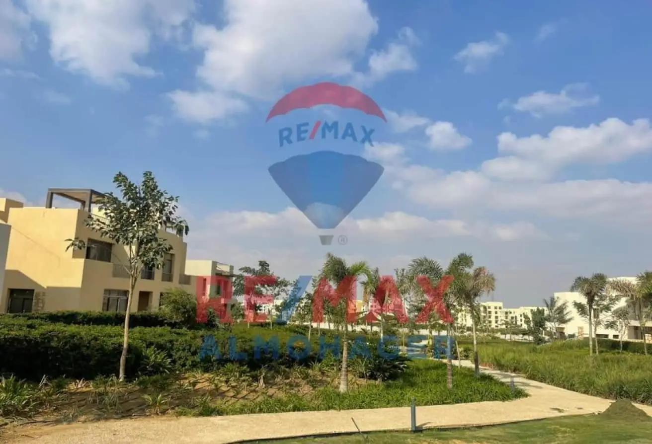 تاون هاوس واسع كورنر في أو ويست من أوراسكوم – جاهز للتشطيب حسب اختيارك