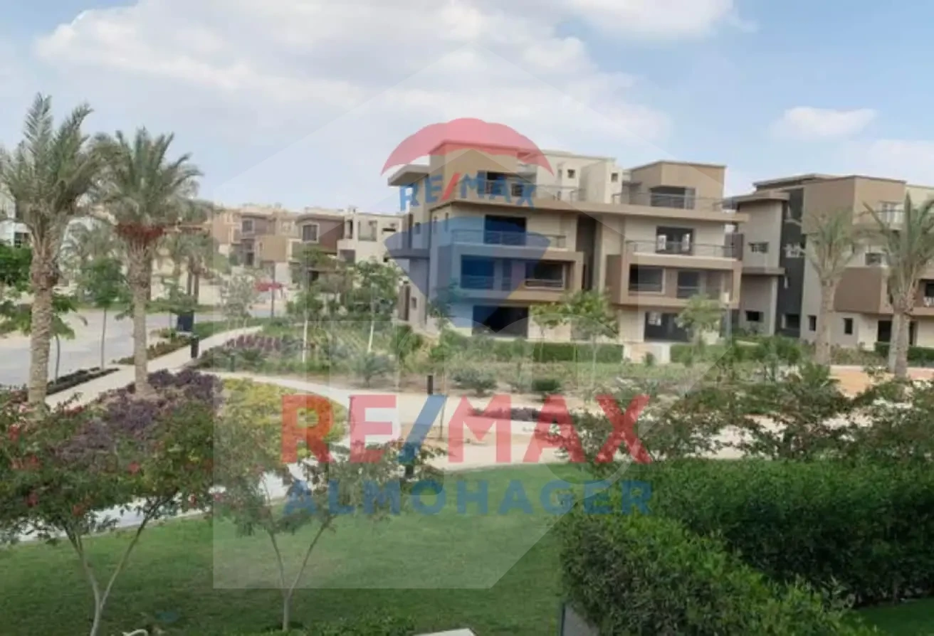 للبيع: توين هاوس فاخر في ويست ريدج، نيو جيزة - موقع مميز