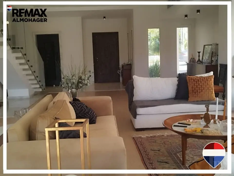 Live the Life You Deserve – Twinhouse for Sale in Prestigious Soleya Compound!