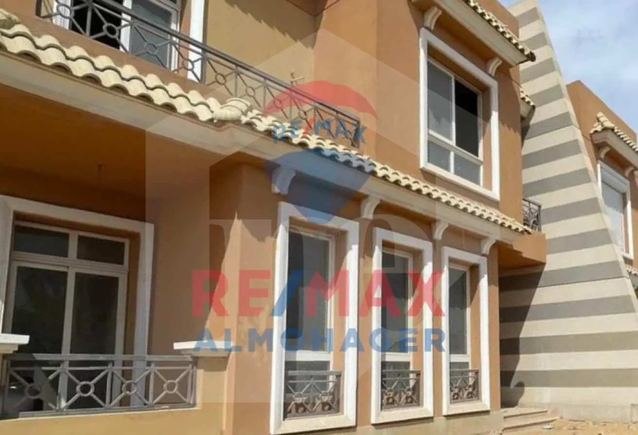 Comfortable Twin Villa - Nyoum October, Porto October Capri Area