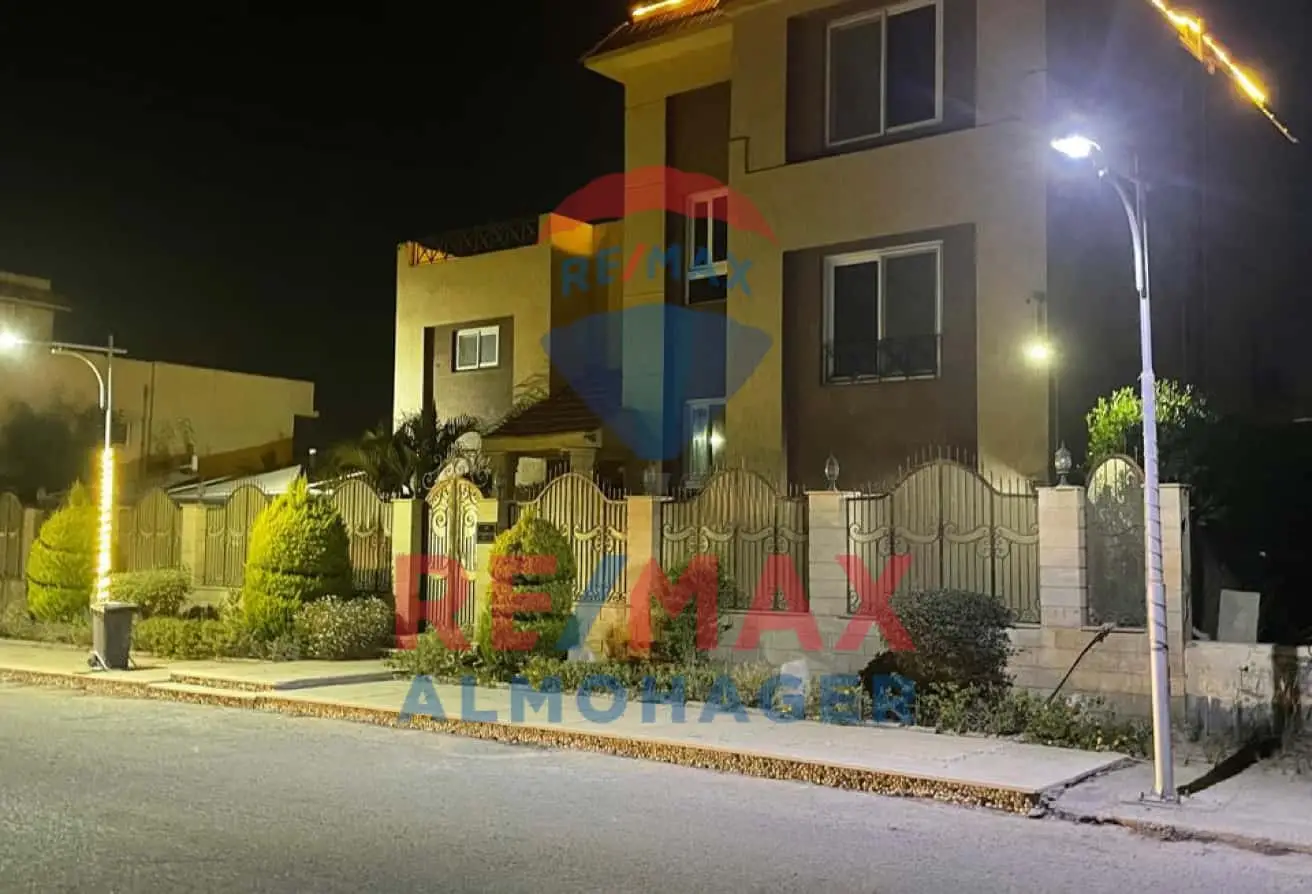 Spacious Super Lux Villa for Sale in Golf El Solaimaneyah – Prime Location