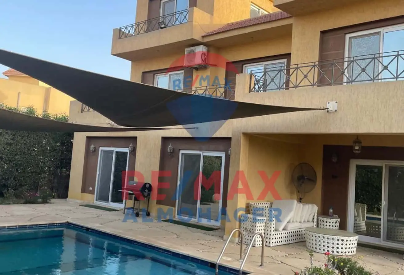 Elegant Villa for Sale – Fully Finished in Golf El Solaimaneyah, Desert Road