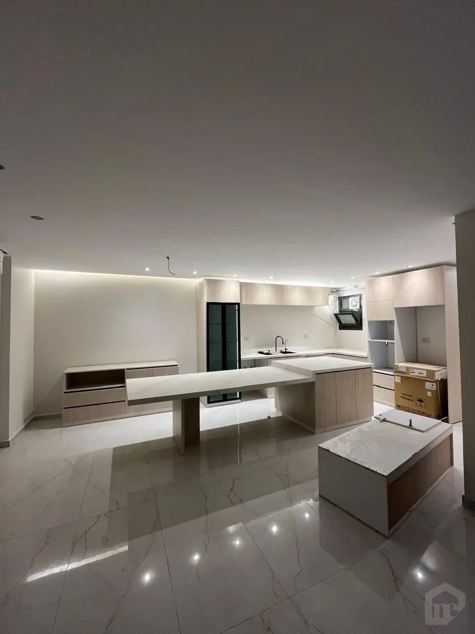 Fully Finished 140 sqm Apartment for Rent in Azad