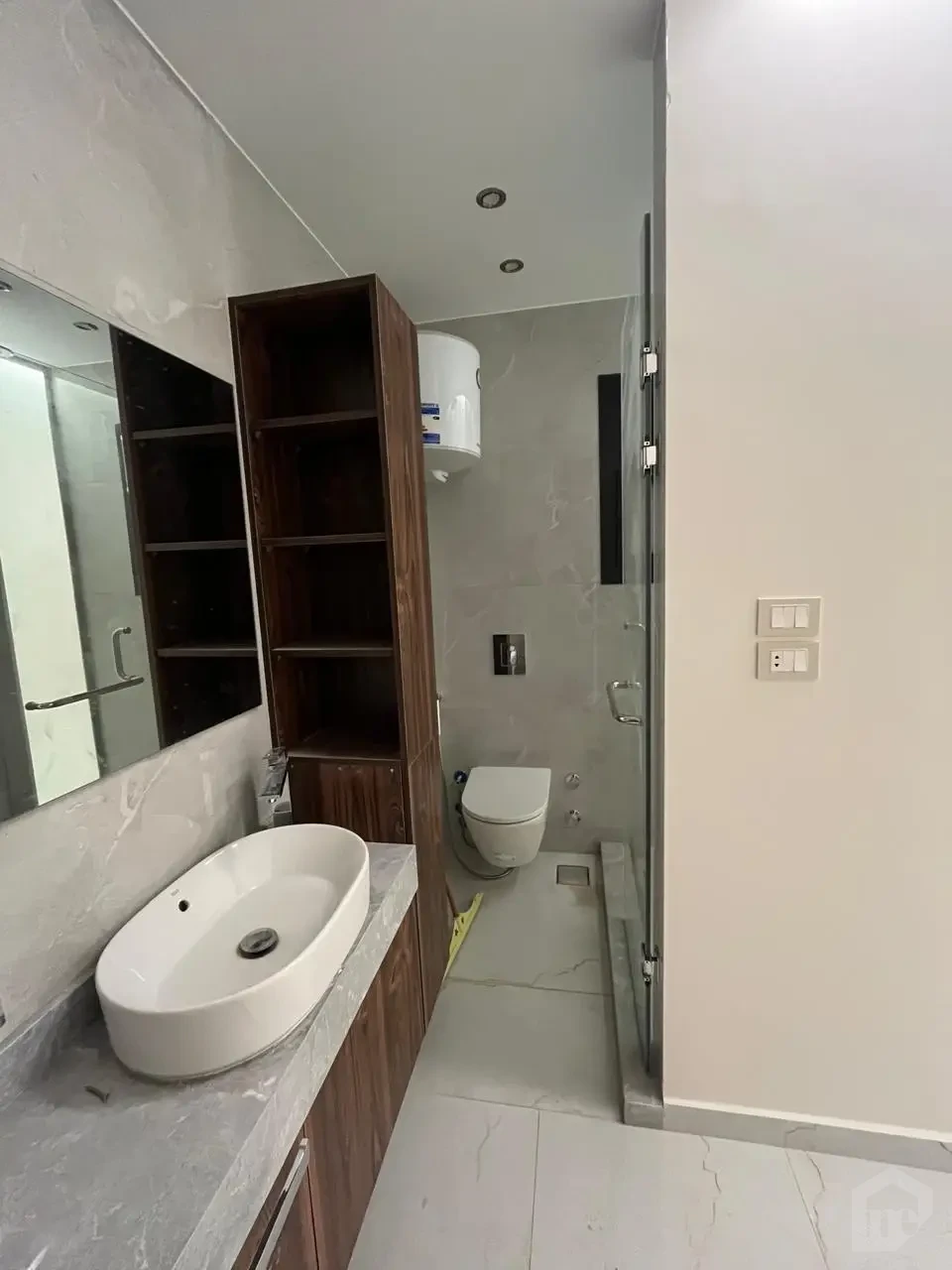 2-Bedroom Apartment for Rent in Azad – First Use