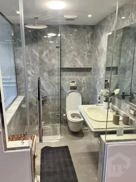Ready to Move Penthouse in Mountain View Hyde Park