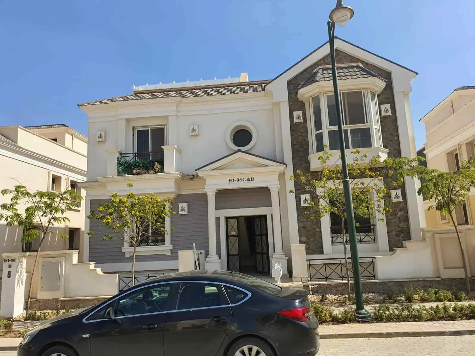Luxury 165 sqm Penthouse with Stunning Mountain Views