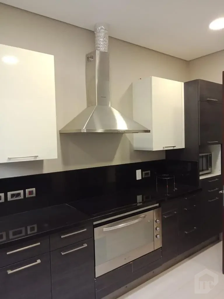 شقة أرضي مفروشة 270 متر في فورتي ويست | حديقتين | الشيخ زايد