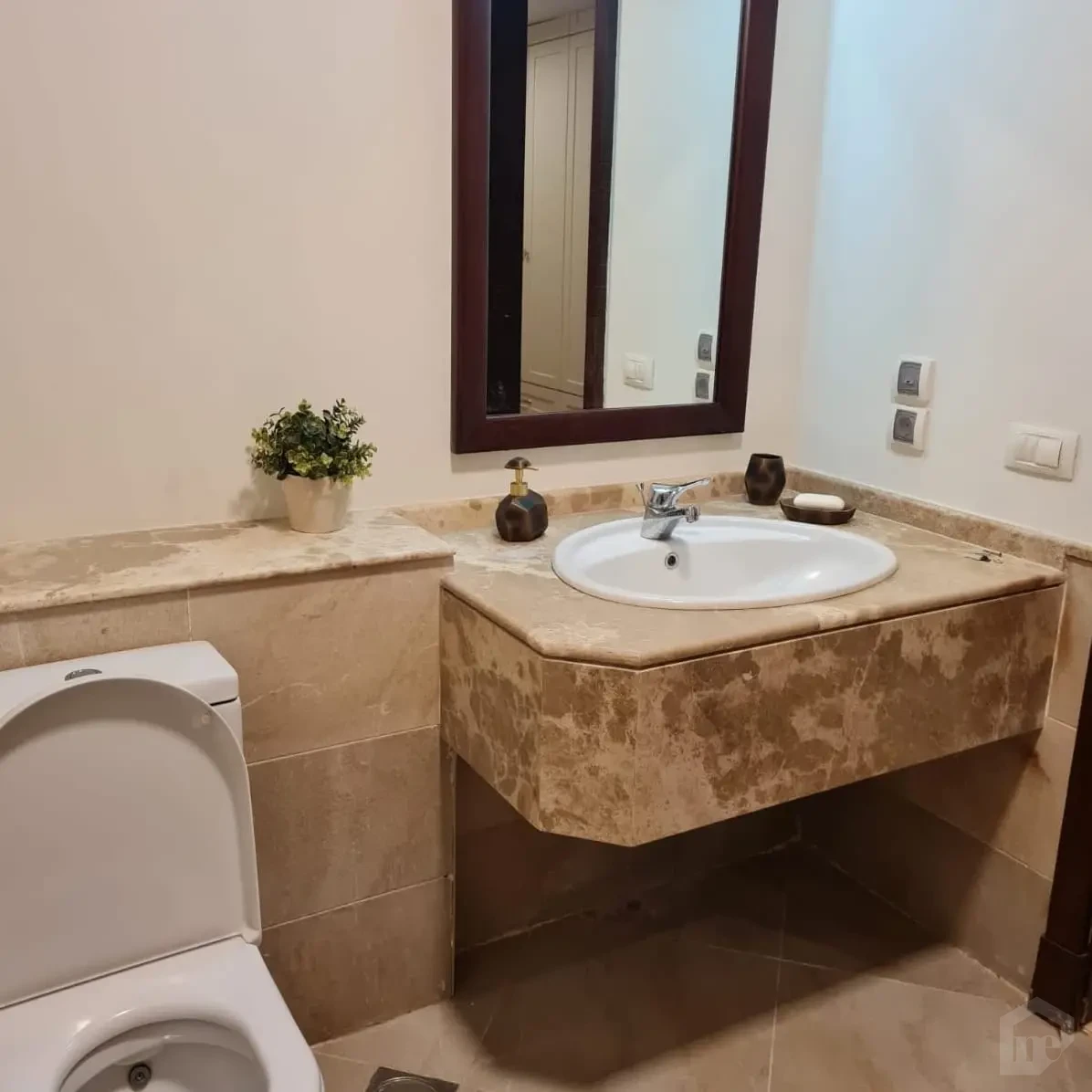 luxury apartment for rent"