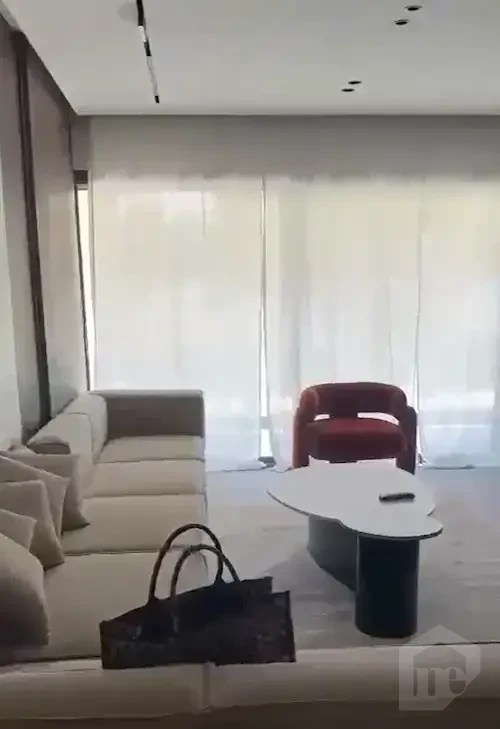 شقة متشطبة بالكامل بالفرش والتكييفات في ليك فيو ريزيدنس