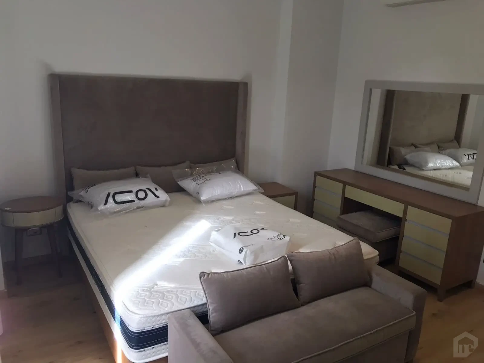 Duplex for Rent in October City